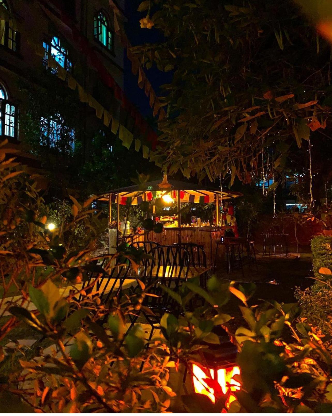 Hotel Cloud 9 Garden Katmandú Exterior foto